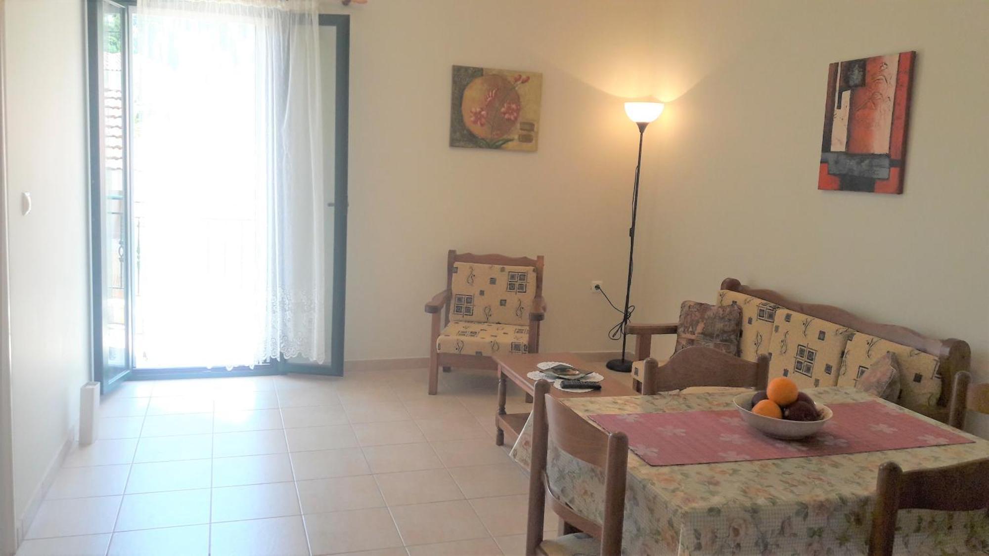 איה אפימיה Giannos Apartments מראה חיצוני תמונה