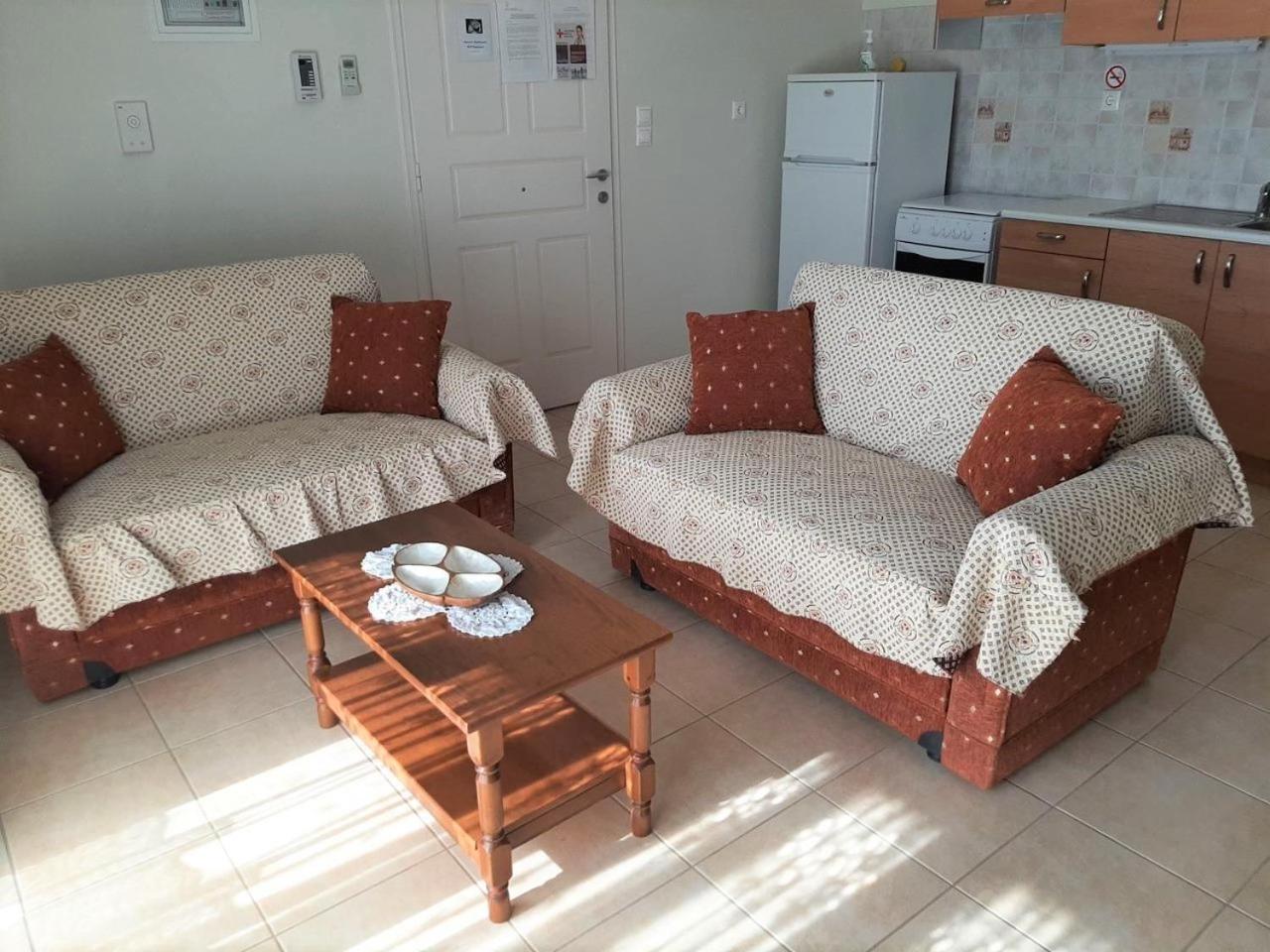 איה אפימיה Giannos Apartments מראה חיצוני תמונה
