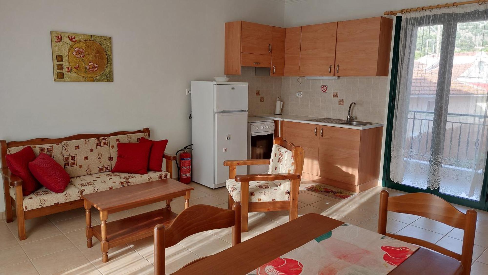 איה אפימיה Giannos Apartments מראה חיצוני תמונה