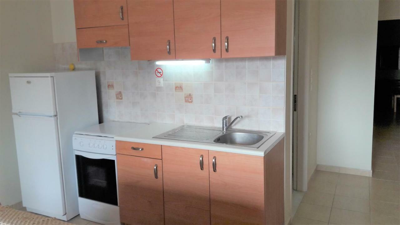 איה אפימיה Giannos Apartments מראה חיצוני תמונה