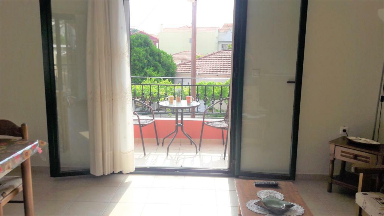 איה אפימיה Giannos Apartments מראה חיצוני תמונה