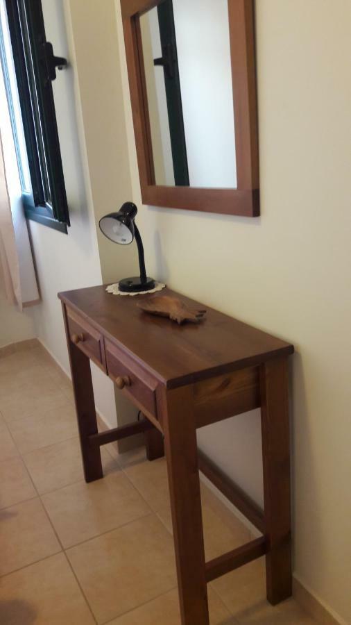 איה אפימיה Giannos Apartments מראה חיצוני תמונה