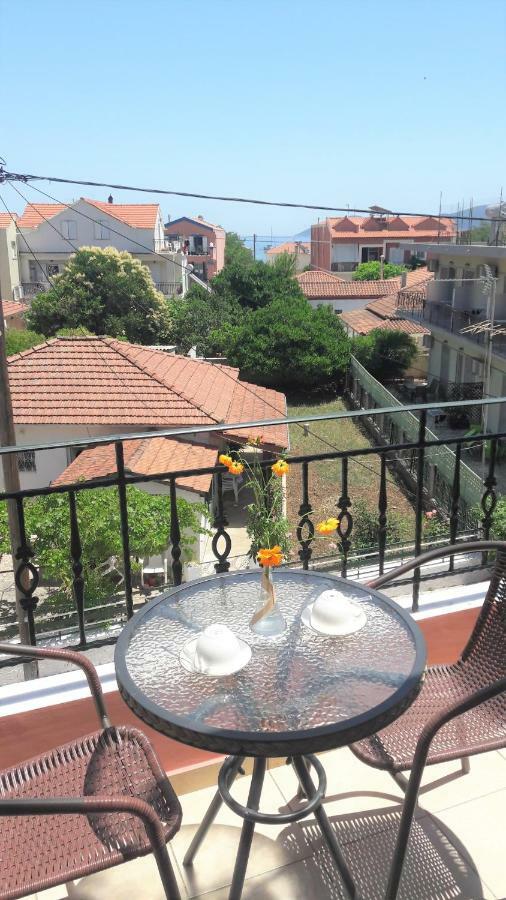 איה אפימיה Giannos Apartments מראה חיצוני תמונה
